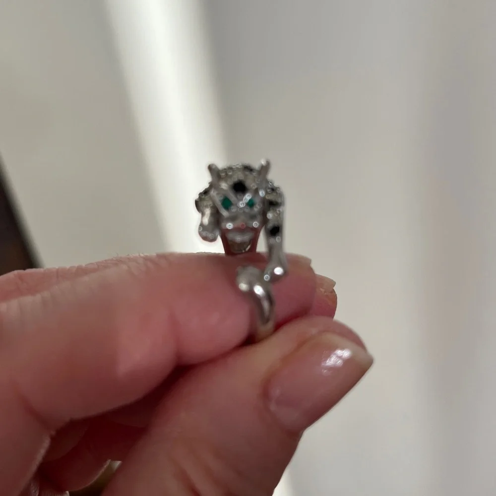 Silver Rhinestone Ring - Picture 2 of 7